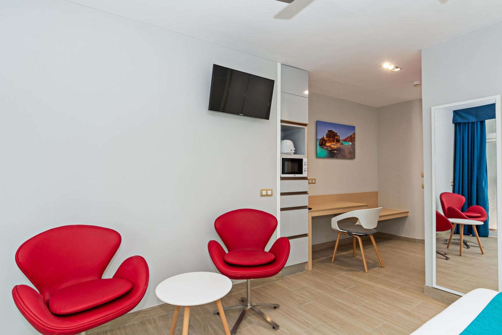 อปาร์ตาเมนโตส พาโนรามา สําหรับผู้ใหญ่เท่านั้น Apartment ปูแอร์โตเดลคาร์เมน ภายนอก รูปภาพ