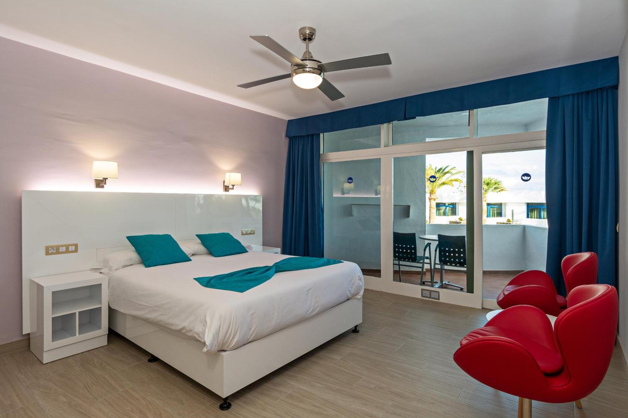 อปาร์ตาเมนโตส พาโนรามา สําหรับผู้ใหญ่เท่านั้น Apartment ปูแอร์โตเดลคาร์เมน ภายนอก รูปภาพ