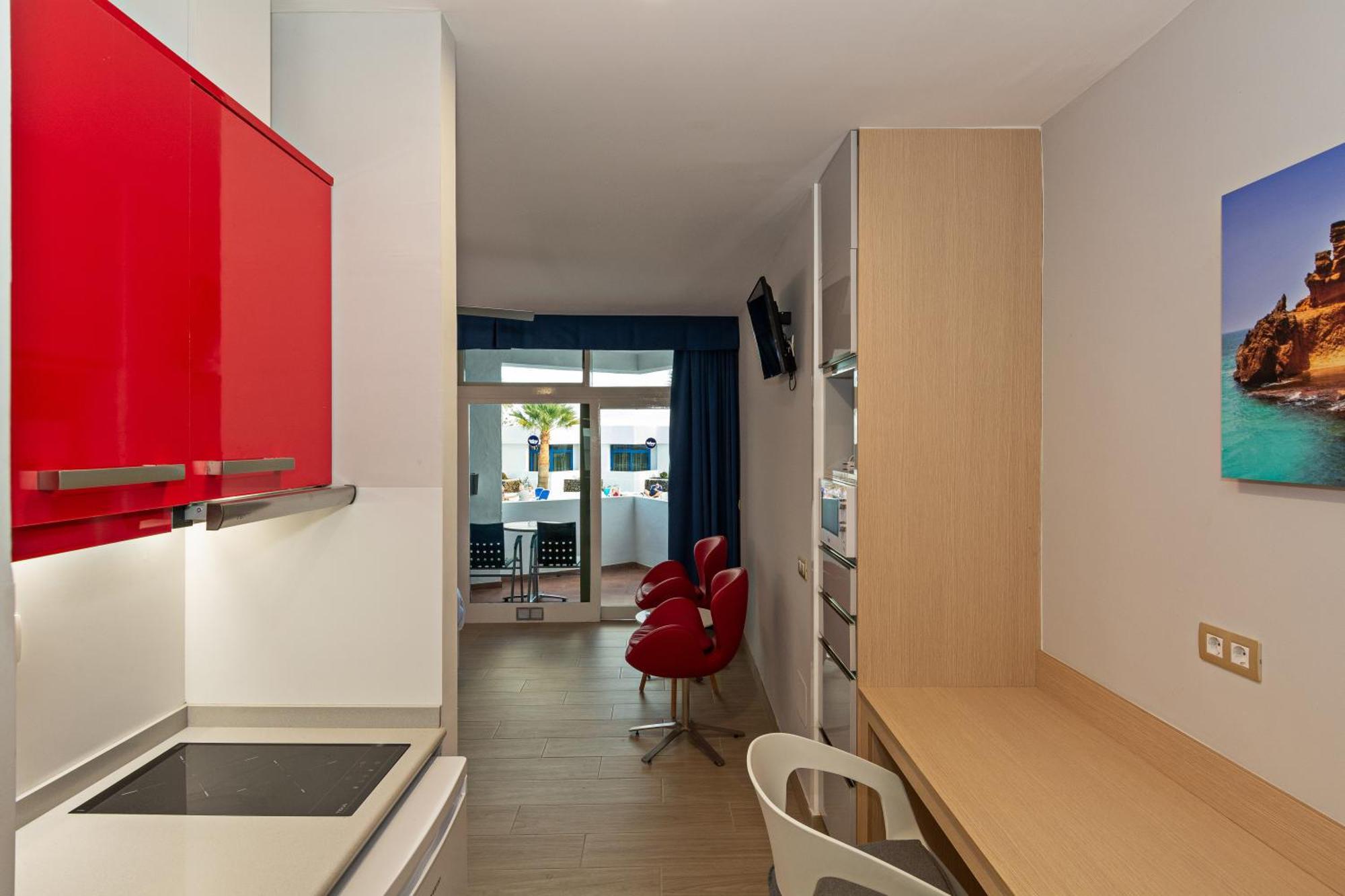 อปาร์ตาเมนโตส พาโนรามา สําหรับผู้ใหญ่เท่านั้น Apartment ปูแอร์โตเดลคาร์เมน ภายนอก รูปภาพ