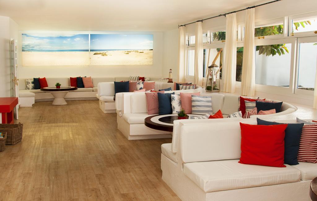 อปาร์ตาเมนโตส พาโนรามา สําหรับผู้ใหญ่เท่านั้น Apartment ปูแอร์โตเดลคาร์เมน ภายนอก รูปภาพ