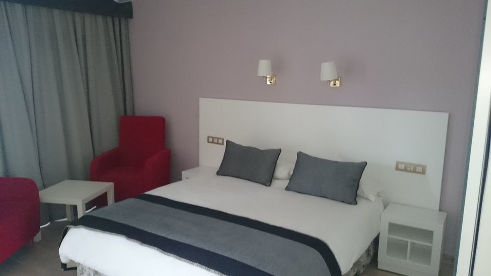 อปาร์ตาเมนโตส พาโนรามา สําหรับผู้ใหญ่เท่านั้น Apartment ปูแอร์โตเดลคาร์เมน ภายนอก รูปภาพ